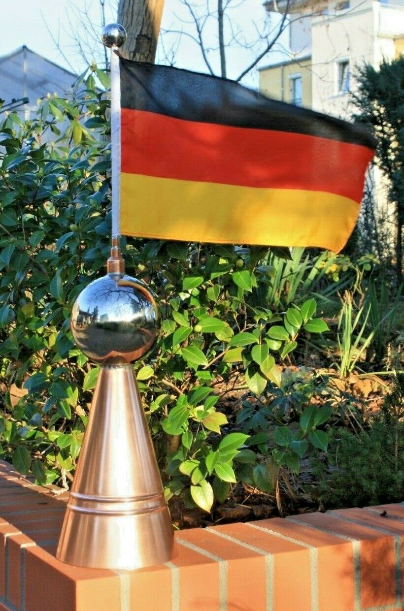 153779300160_3SgAAOSwWk1eCKvx_s-l1600