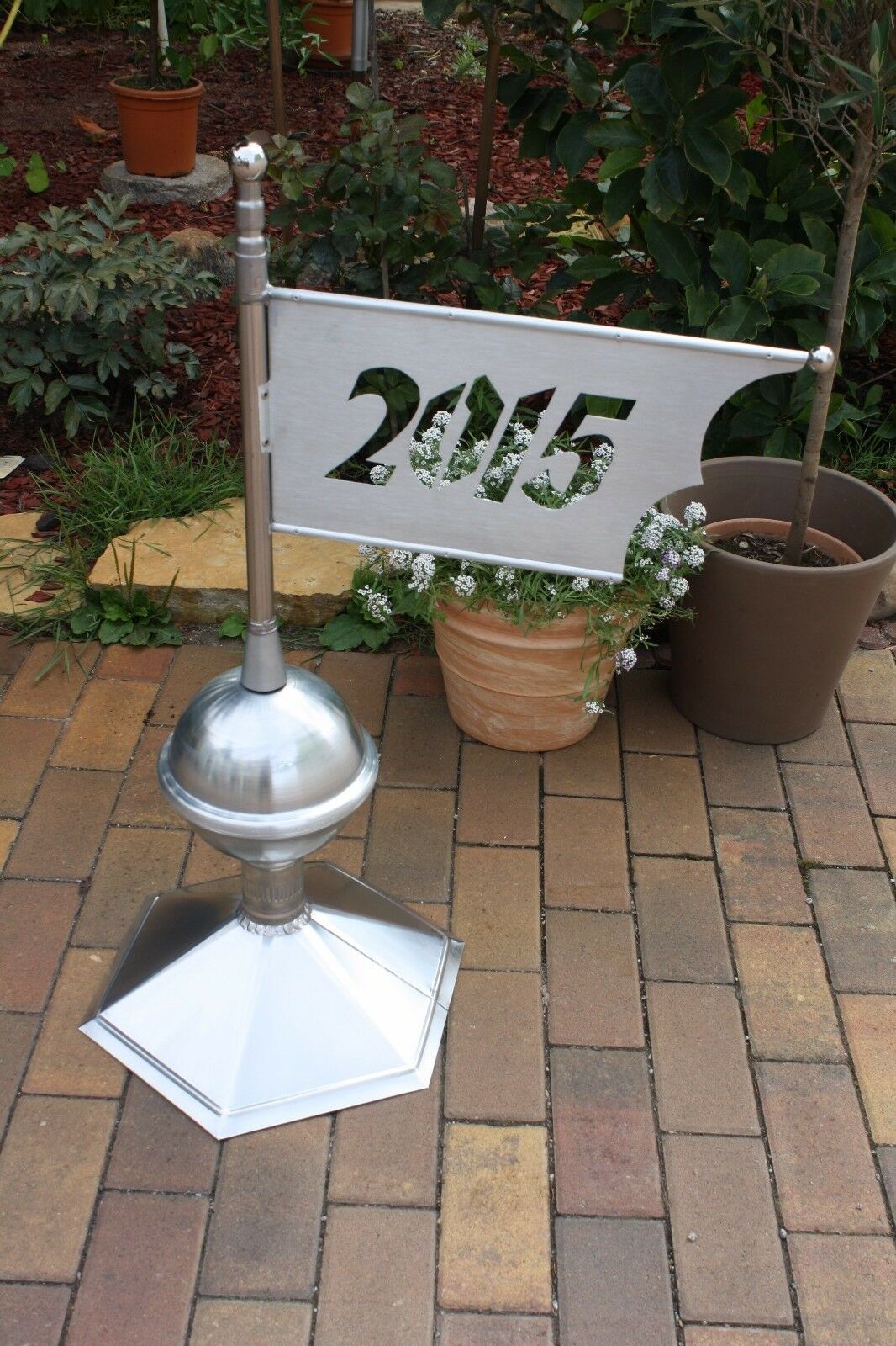 161781090641_mBsAAOSwPcVVvIjn_s-l1600