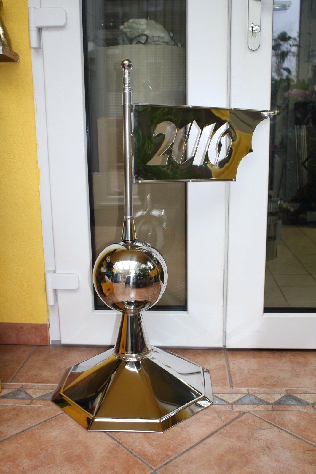 153560620835_vpwAAOSwoBtW2-8C_s-l1600